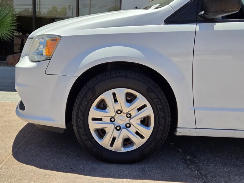 Used 2019 White Knuckle Clearcoat Dodge SE image 6