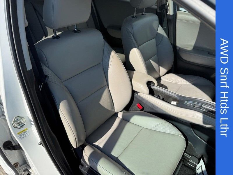 Used 2016 White Orchid Pearl Honda EX-L image 11