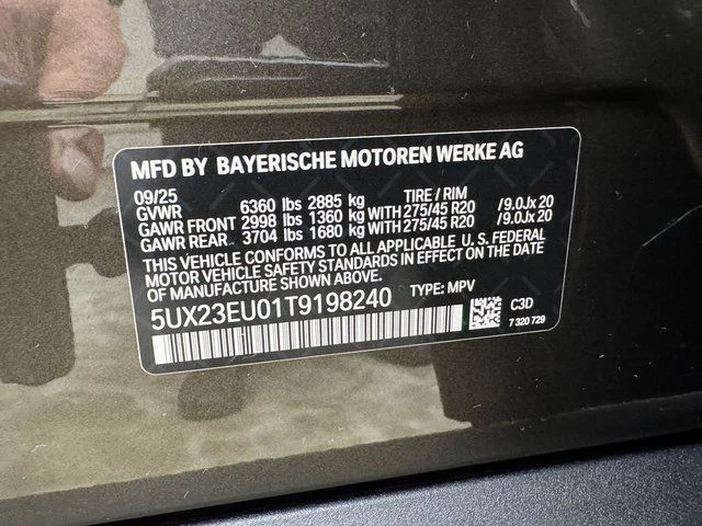 Used 2026 Green BMW xDrive40i image 29