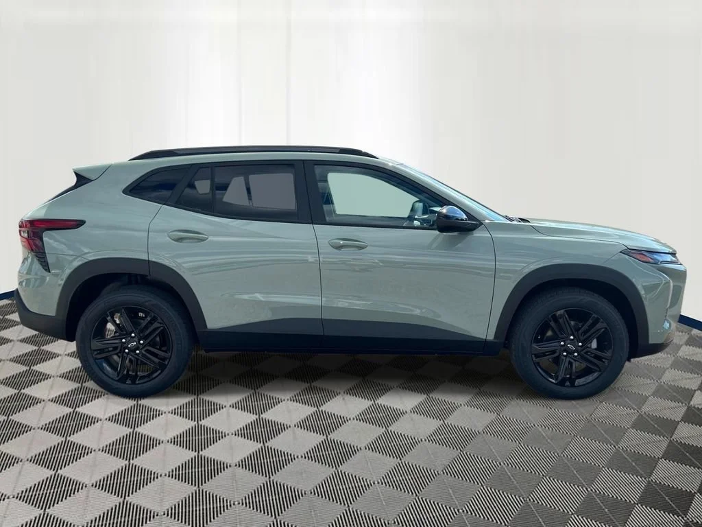 New 2026 Cacti Green Chevrolet ACTIV image 5
