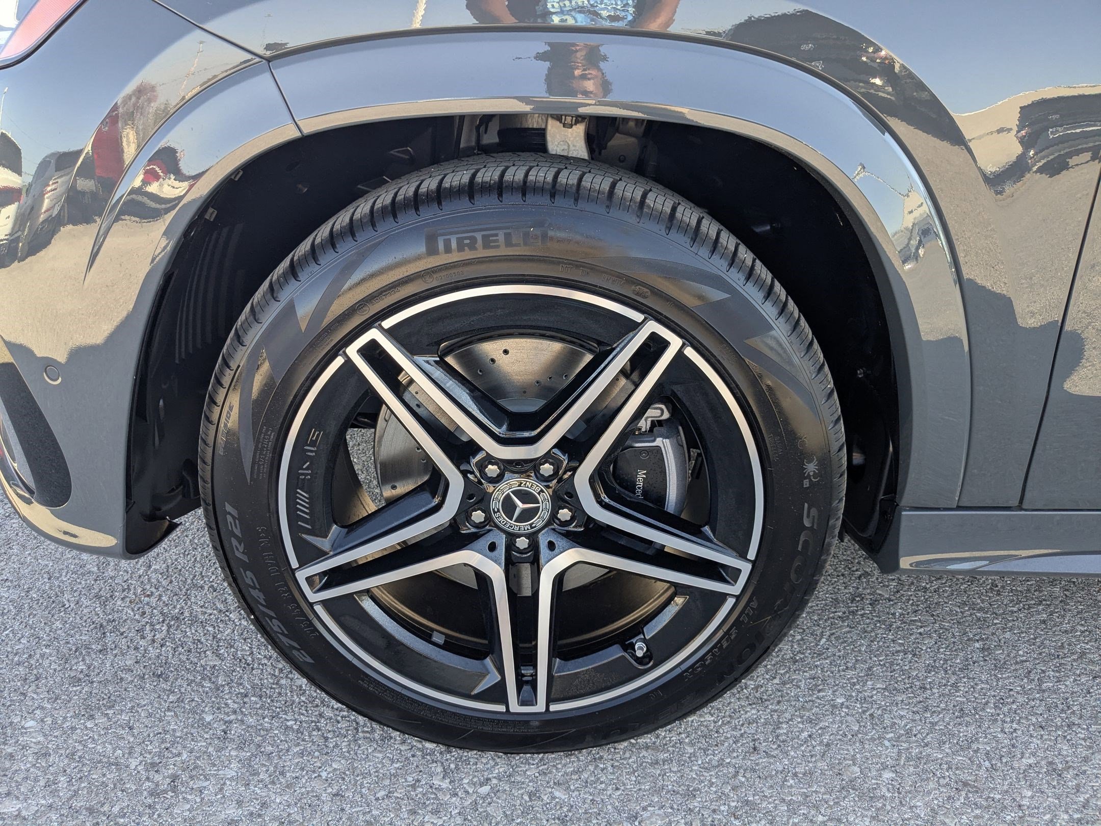 New 2026 MANUFAKTUR Silicon Grey Mercedes-Benz GLS 450 image 45