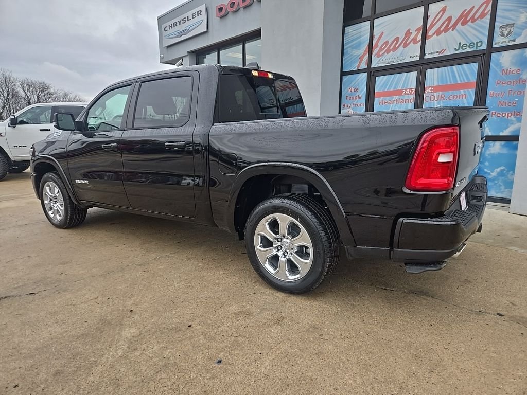 New 2026 Diamond Black Crystal Pearl-Coat Exterior Paint RAM Big Horn/Lone Star image 6