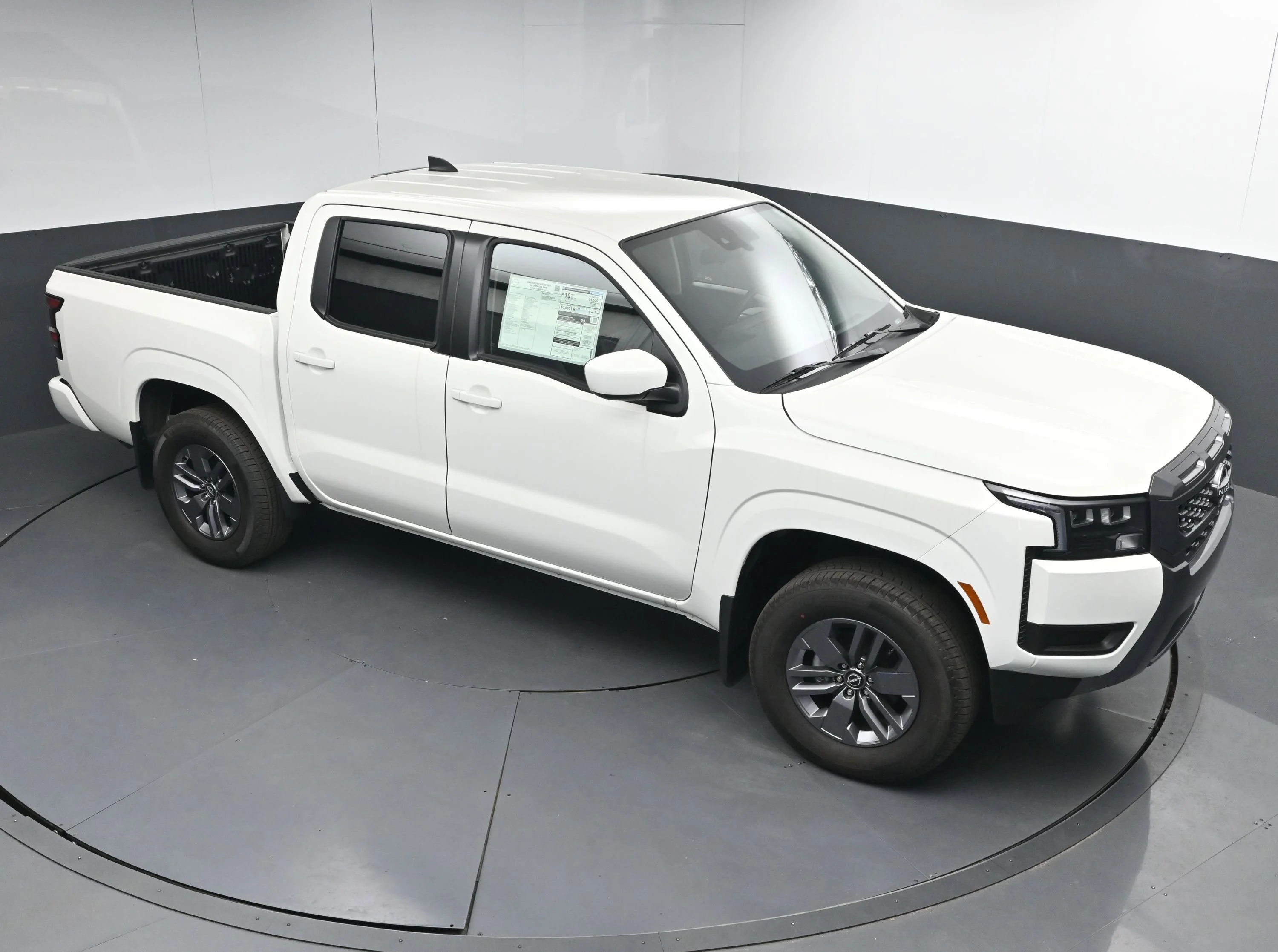 New 2026 Glacier White Nissan Crew Cab SV image 31