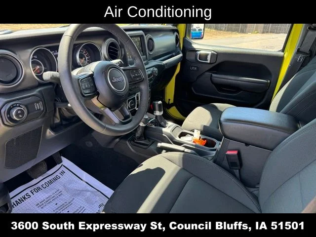 Used 2023 Yellow Jeep Sport S image 16