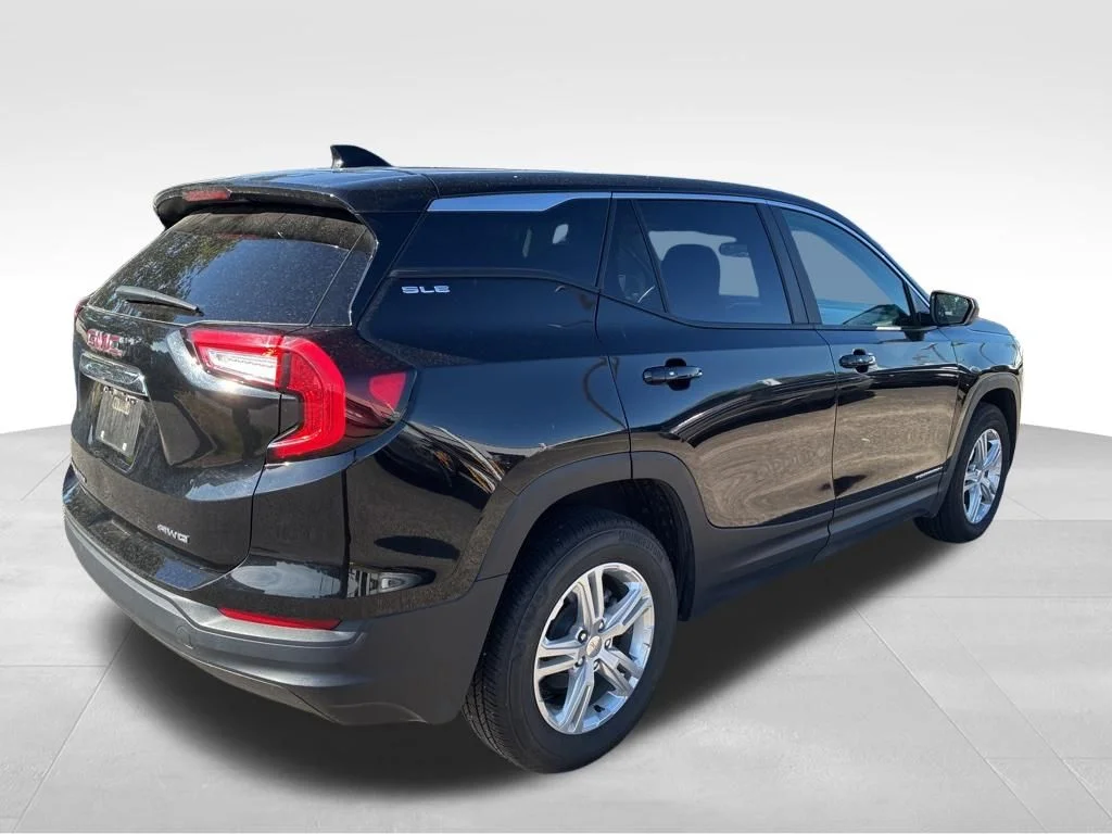 Used 2024 Black GMC SLE image 5