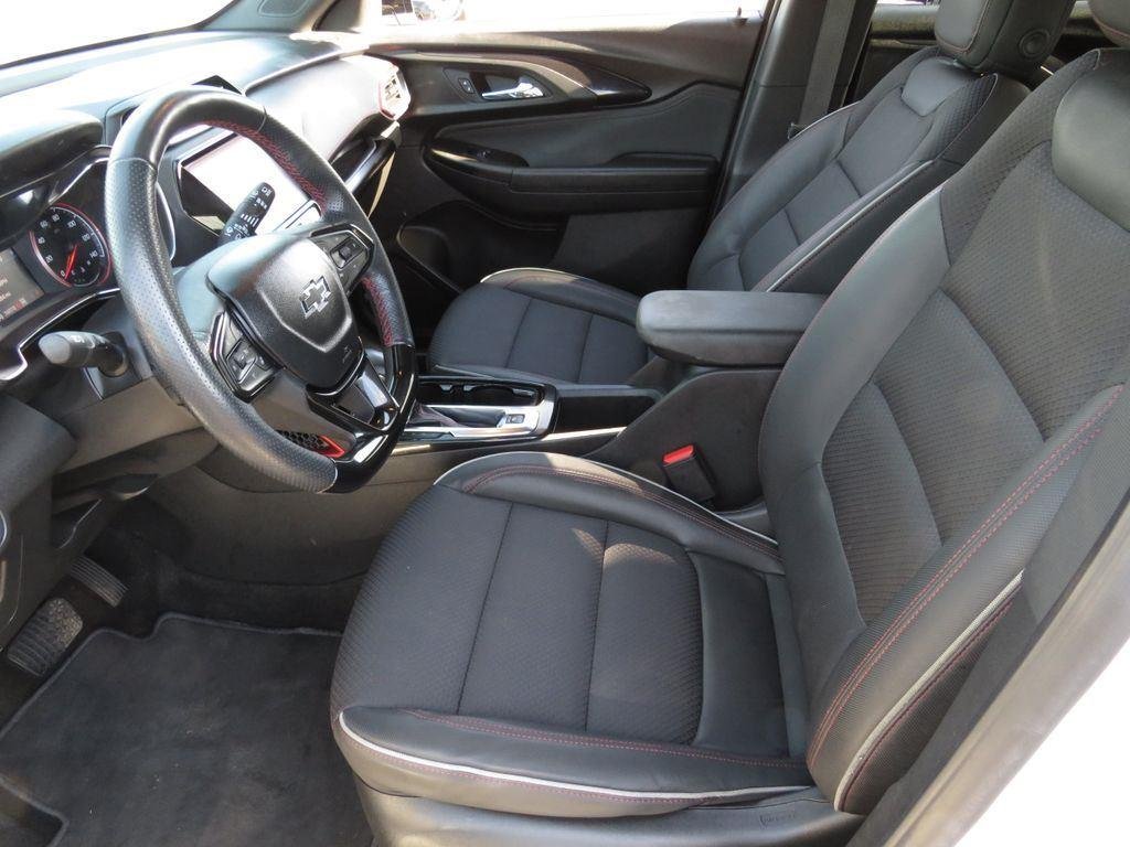 Used 2022 Summit White Chevrolet RS image 20