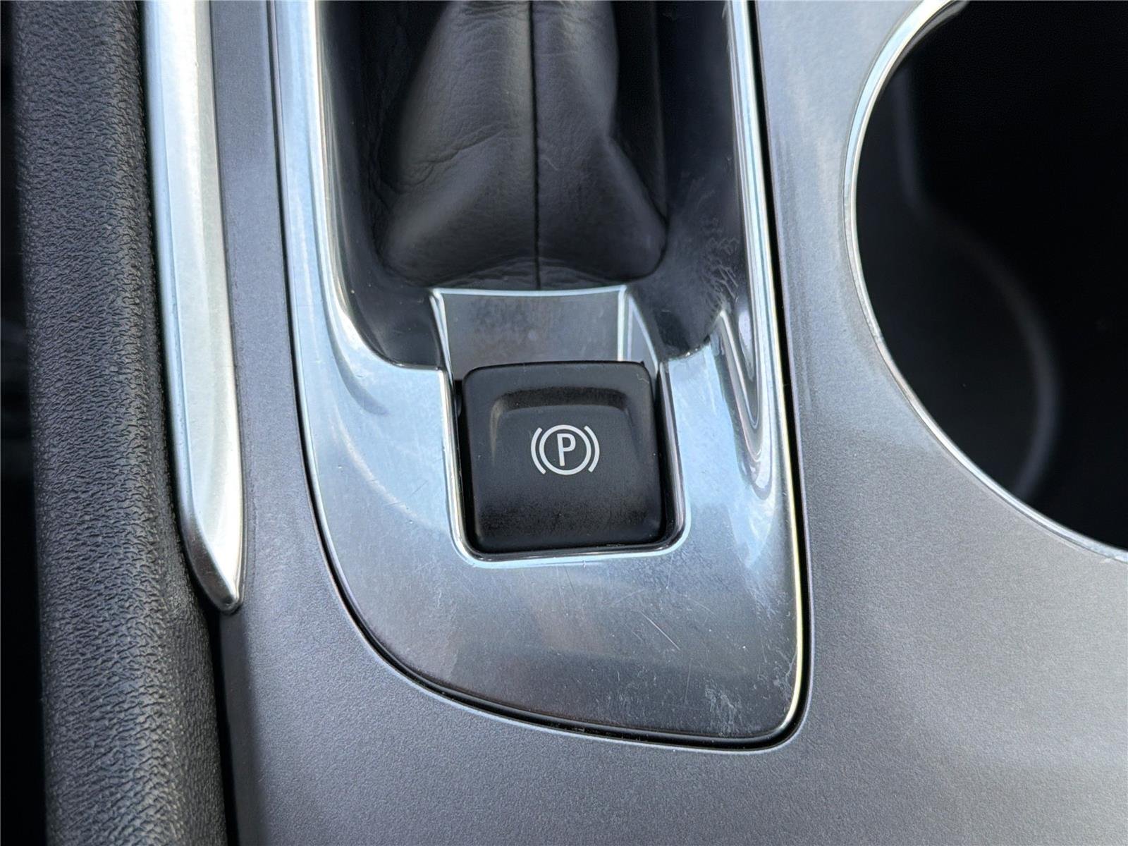 Used 2025 Mosaic Black Metallic Chevrolet LT image 10