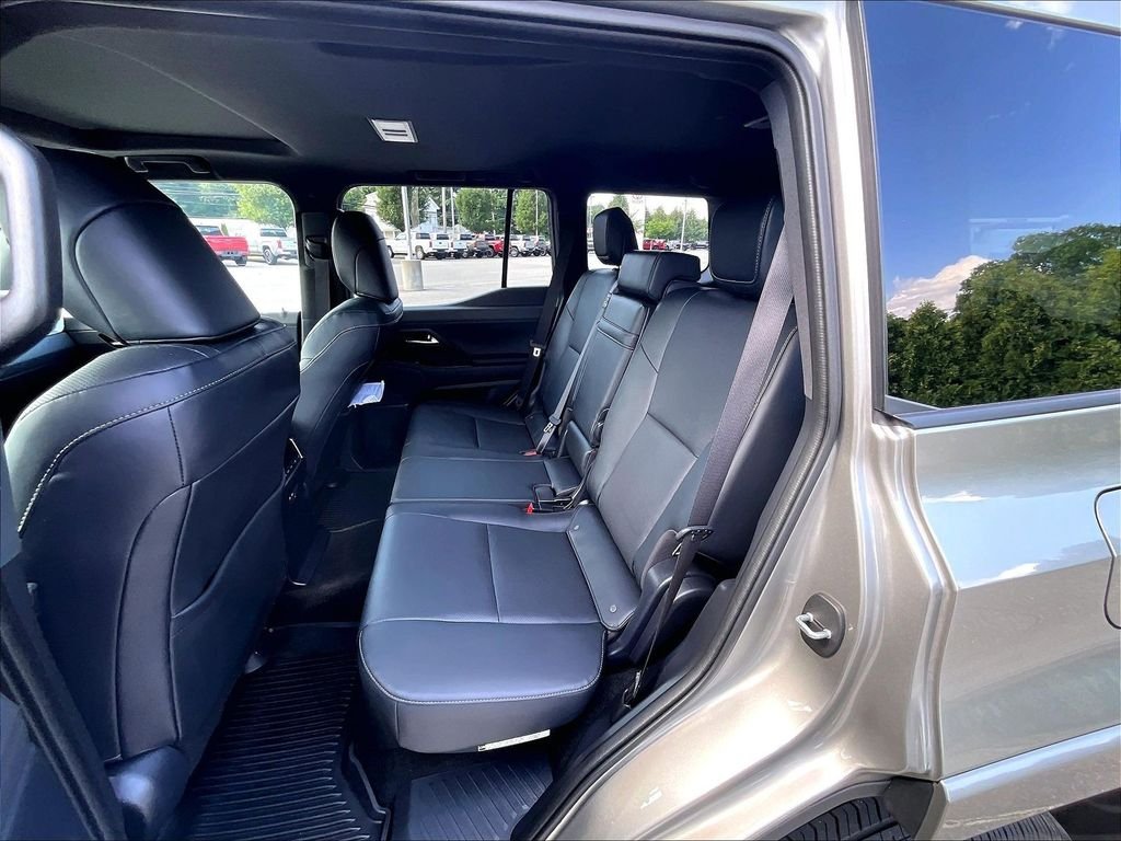 Used 2024 Silver Lexus 550 Premium+ image 15