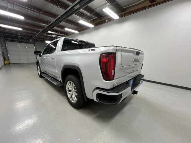 Used 2020 Silver GMC SLT image 6