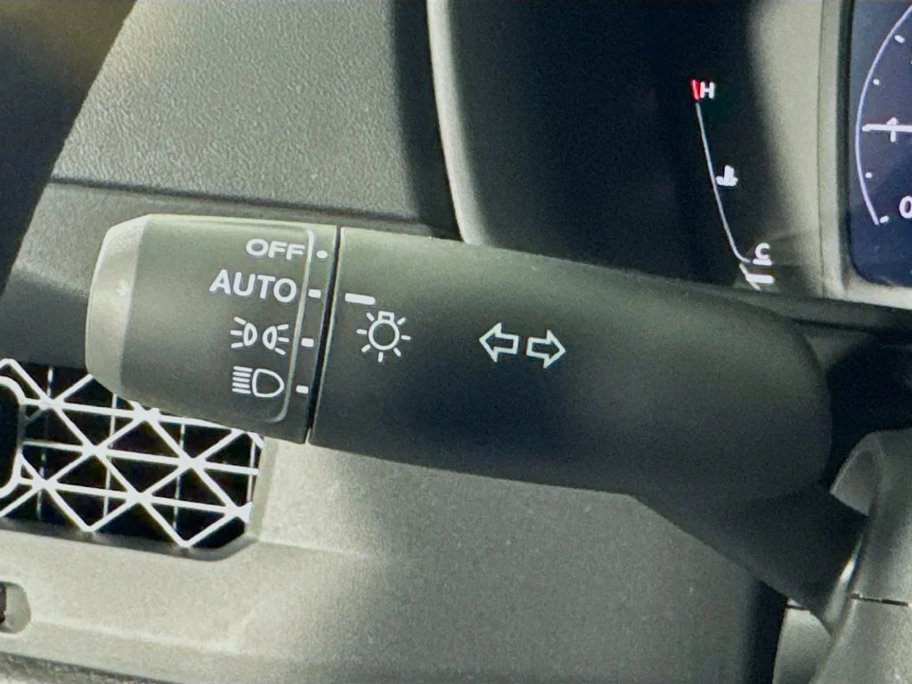 New 2026 Silver Honda SE image 17