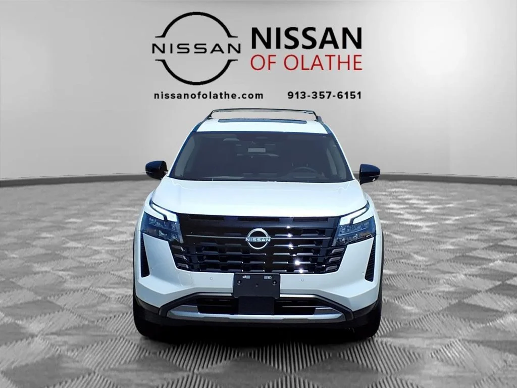New 2026 White Nissan Platinum image 33