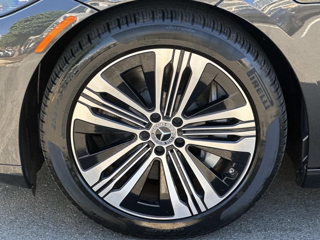 Certified Used 2023 Graphite Gray Metallic Mercedes-Benz 450 image 9
