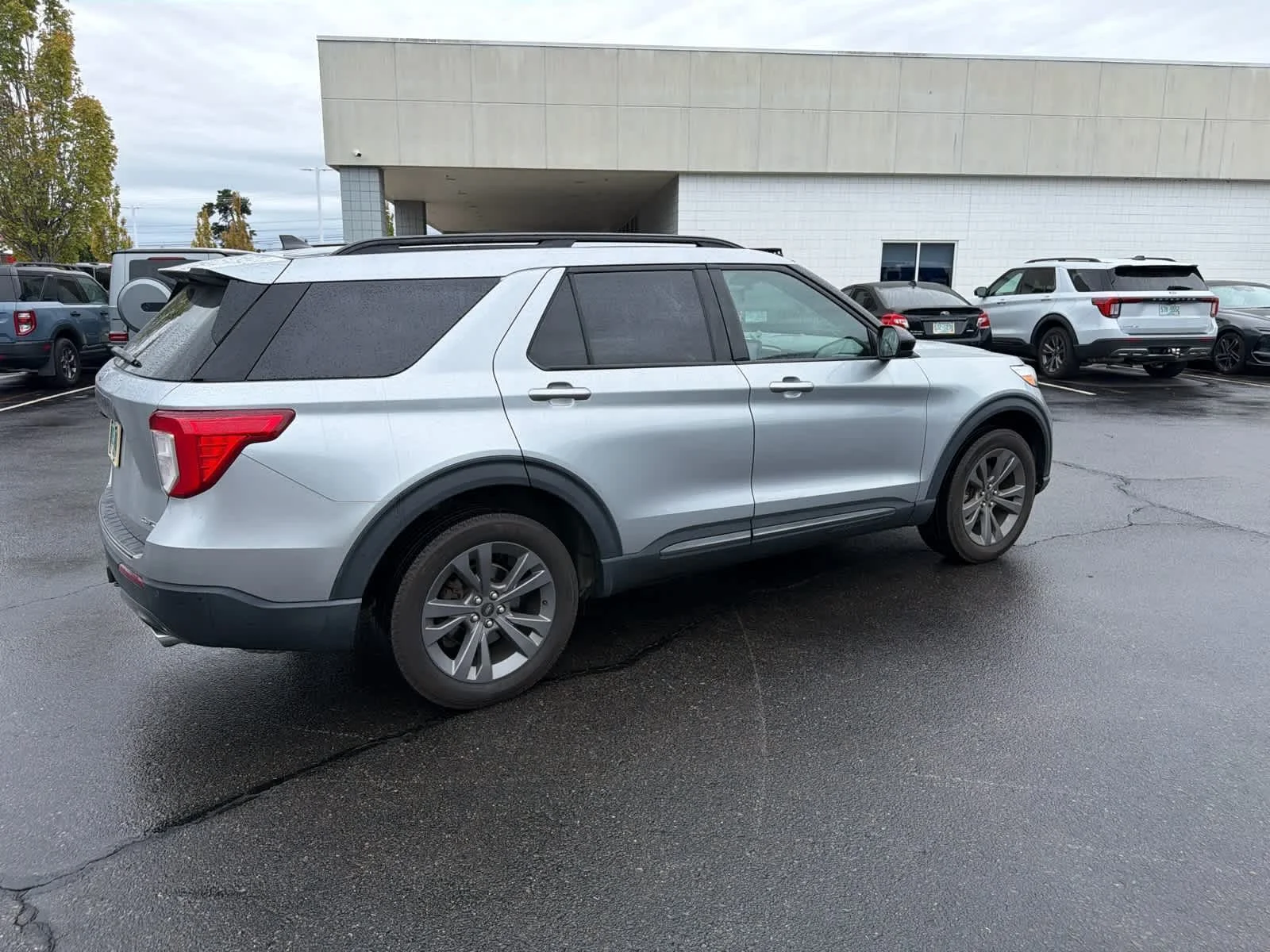 Used 2023 Iconic Silver Metallic Ford XLT image 7