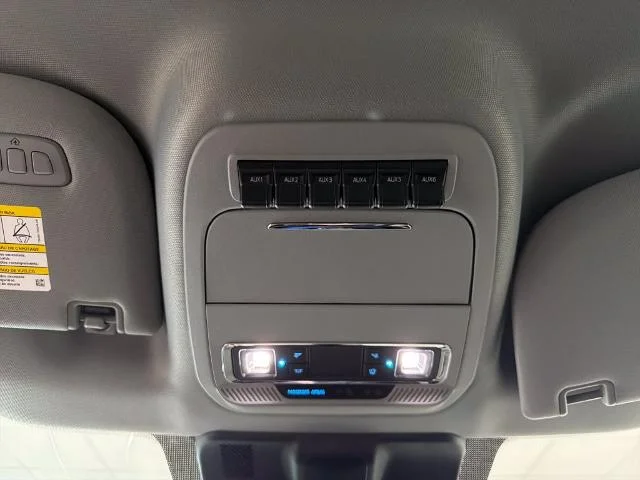 New 2026 Oxford White Ford F-250® Lariat® image 32