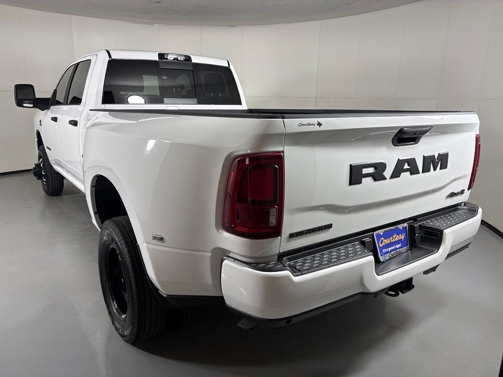 New 2026 Bright White Clear-Coat Exterior Paint RAM Big Horn image 6