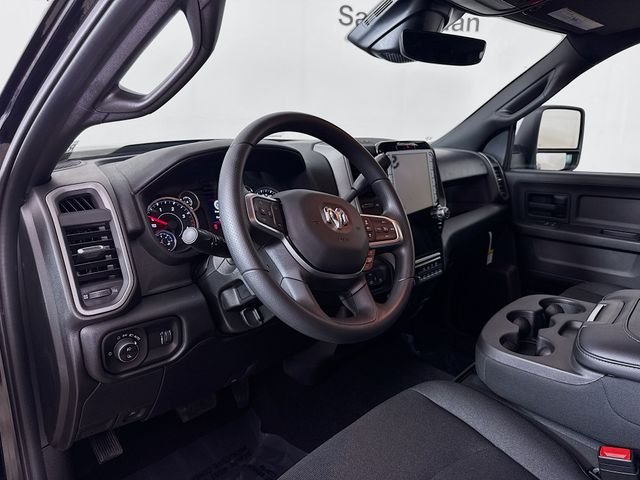 New 2026 Diamond Black Crystal Pearl-Coat Exterior Paint RAM Tradesman image 9