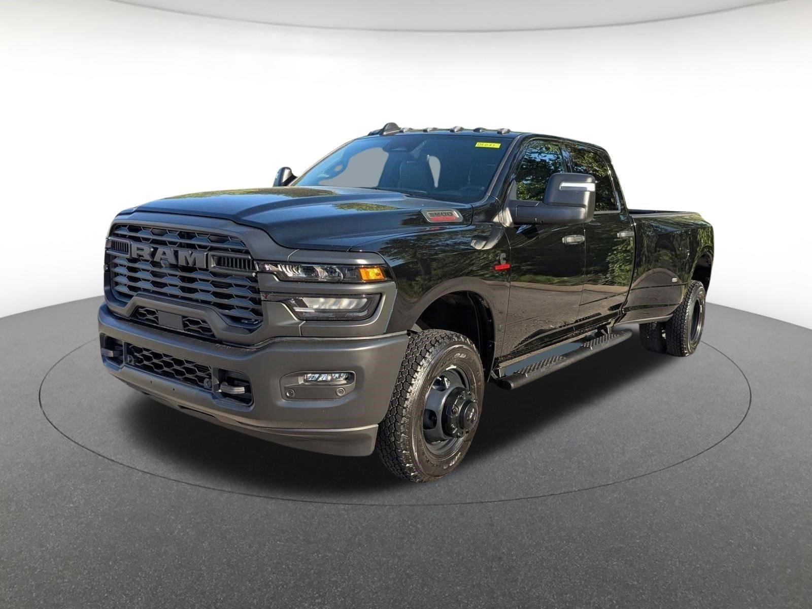 New 2026 Diamond Black Crystal Pearlcoat Ram Tradesman image 5