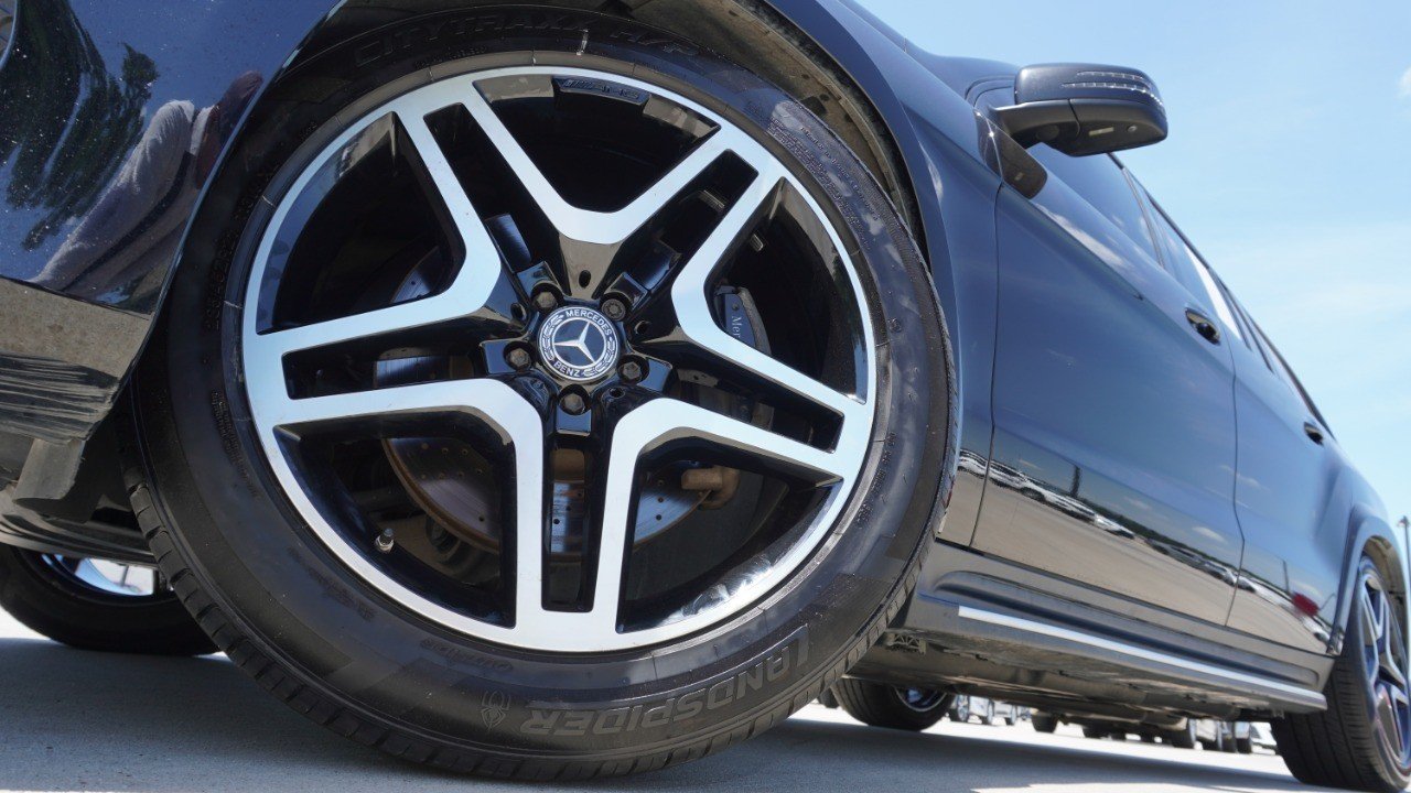Used 2019 Black Mercedes-Benz GLS 550 image 11