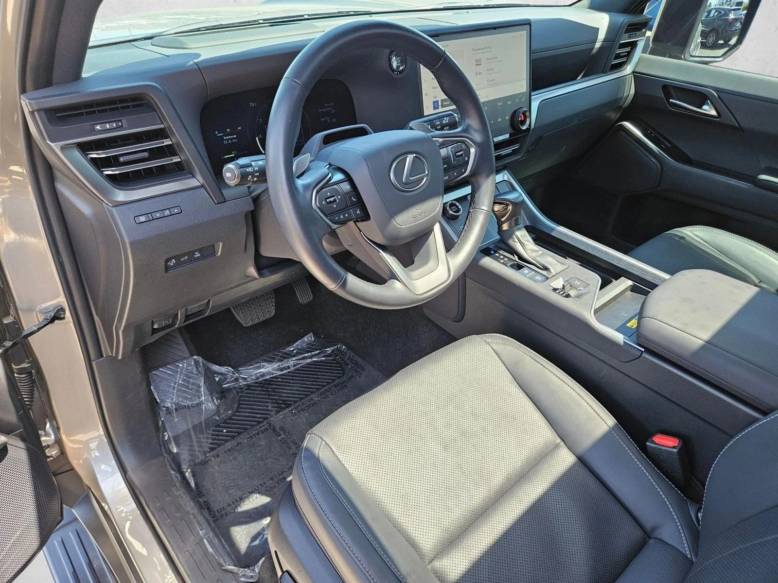 2024 Lexus GX Premium - Photo 10