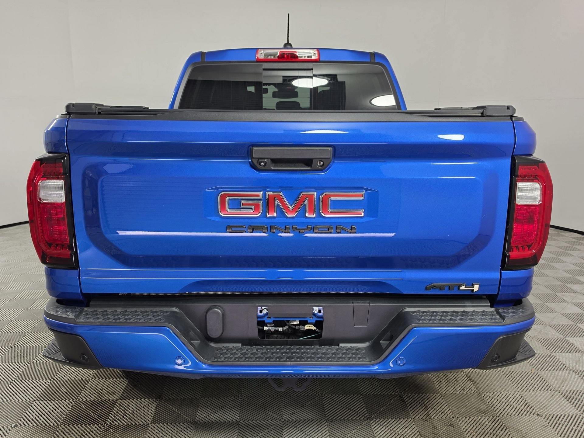 2023 GMC Canyon AT4 - Photo 8
