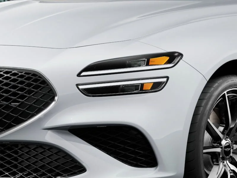 2025 GENESIS G70 Standard - Photo 10