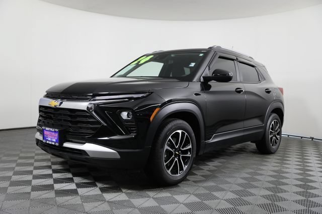 2024 Chevrolet TrailBlazer LT - Photo 2