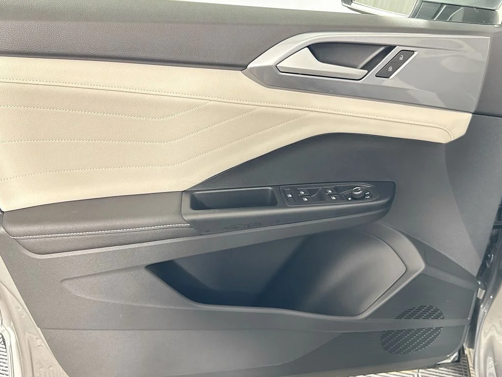 2026 Volkswagen Taos SEL - Photo 24