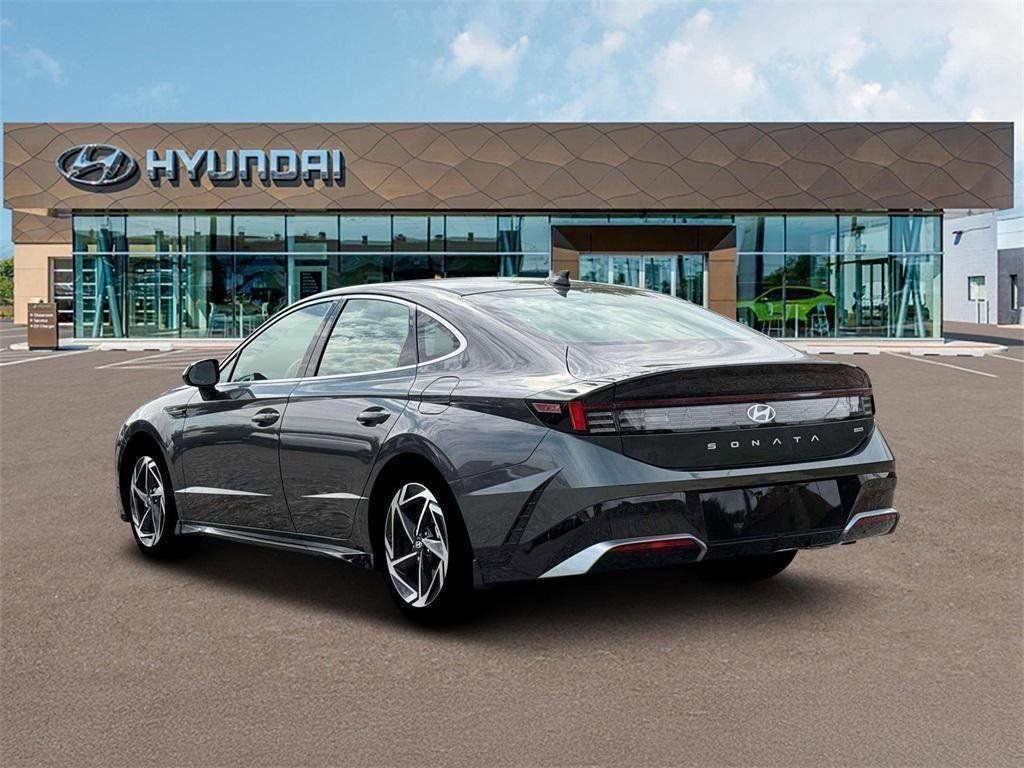 Certified Used 2026 Gray Hyundai SEL Sport image 5