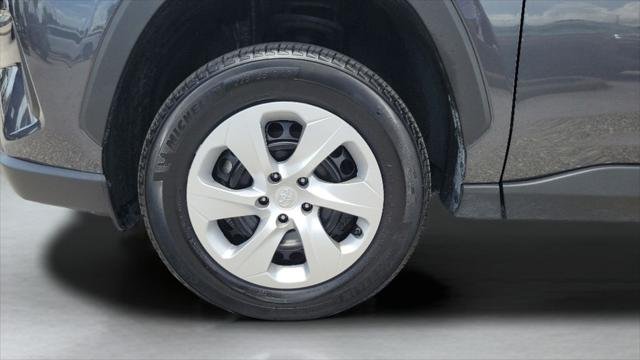 Certified Used 2025 MAGNETIC GRAY MET. Toyota  image 25