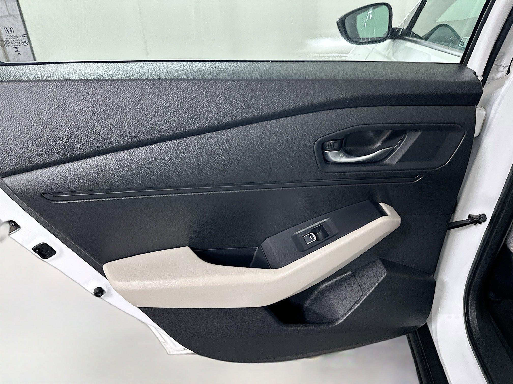 2024 Honda Accord LX - Photo 17