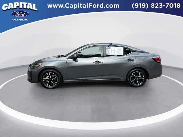 Used 2025 Gray Nissan SV image 5