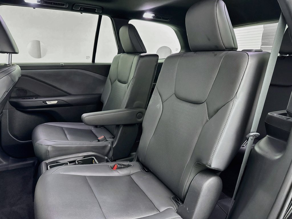 Used 2024 Black Lexus 350 Premium image 25