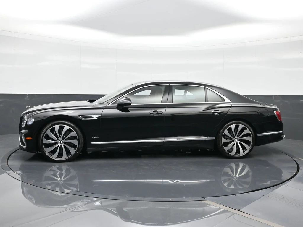 New 2026 Black Bentley V8 image 5