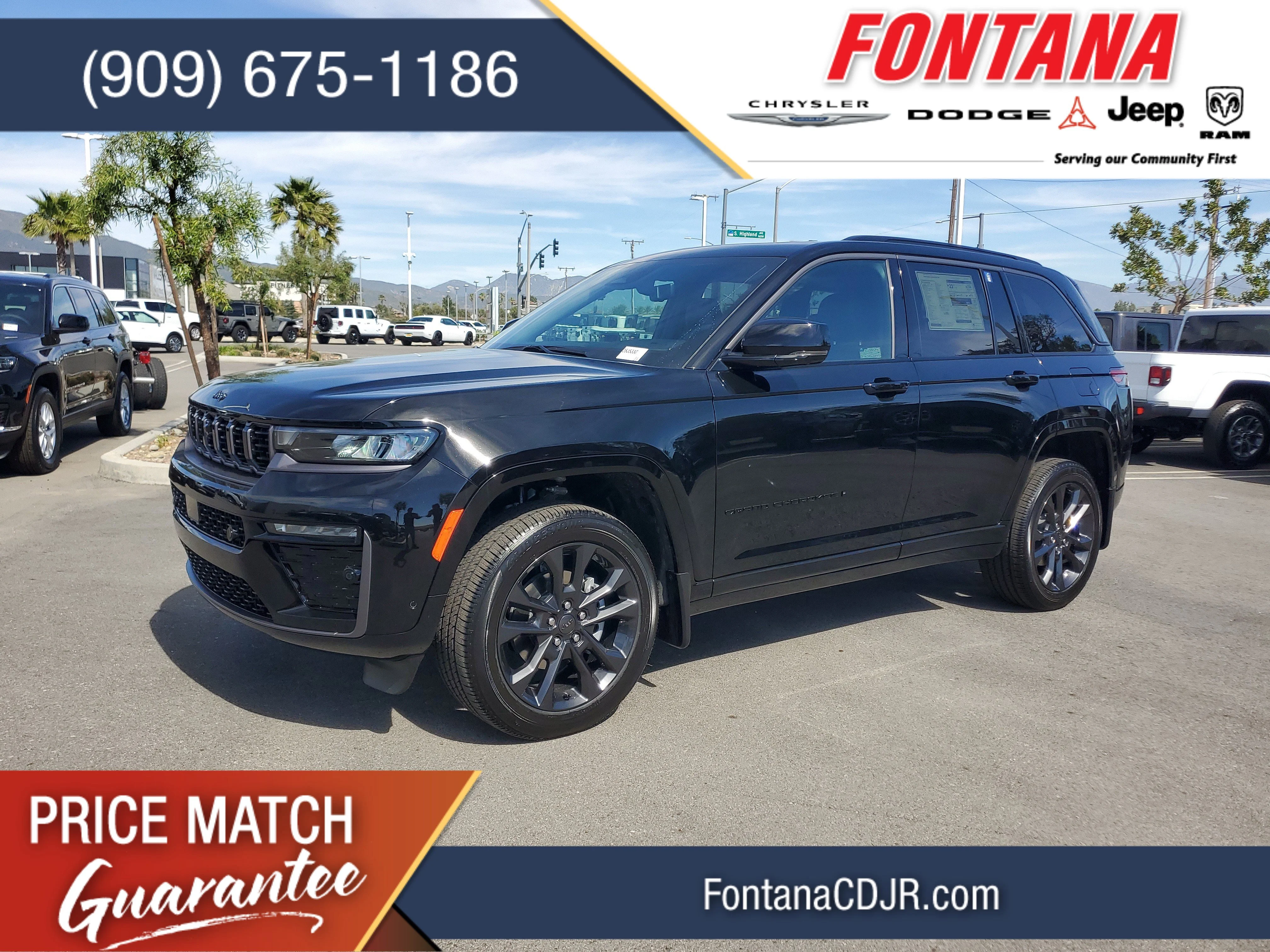 New 2026 Diamond Black Crystal Pearl-Coat Exterior Paint Jeep Limited image 1