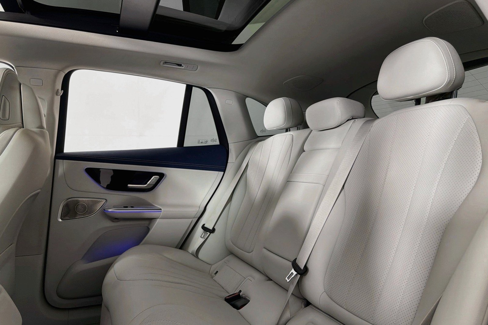 Used 2023 Twilight Blue Metallic Mercedes-Benz EQE 350+ image 8