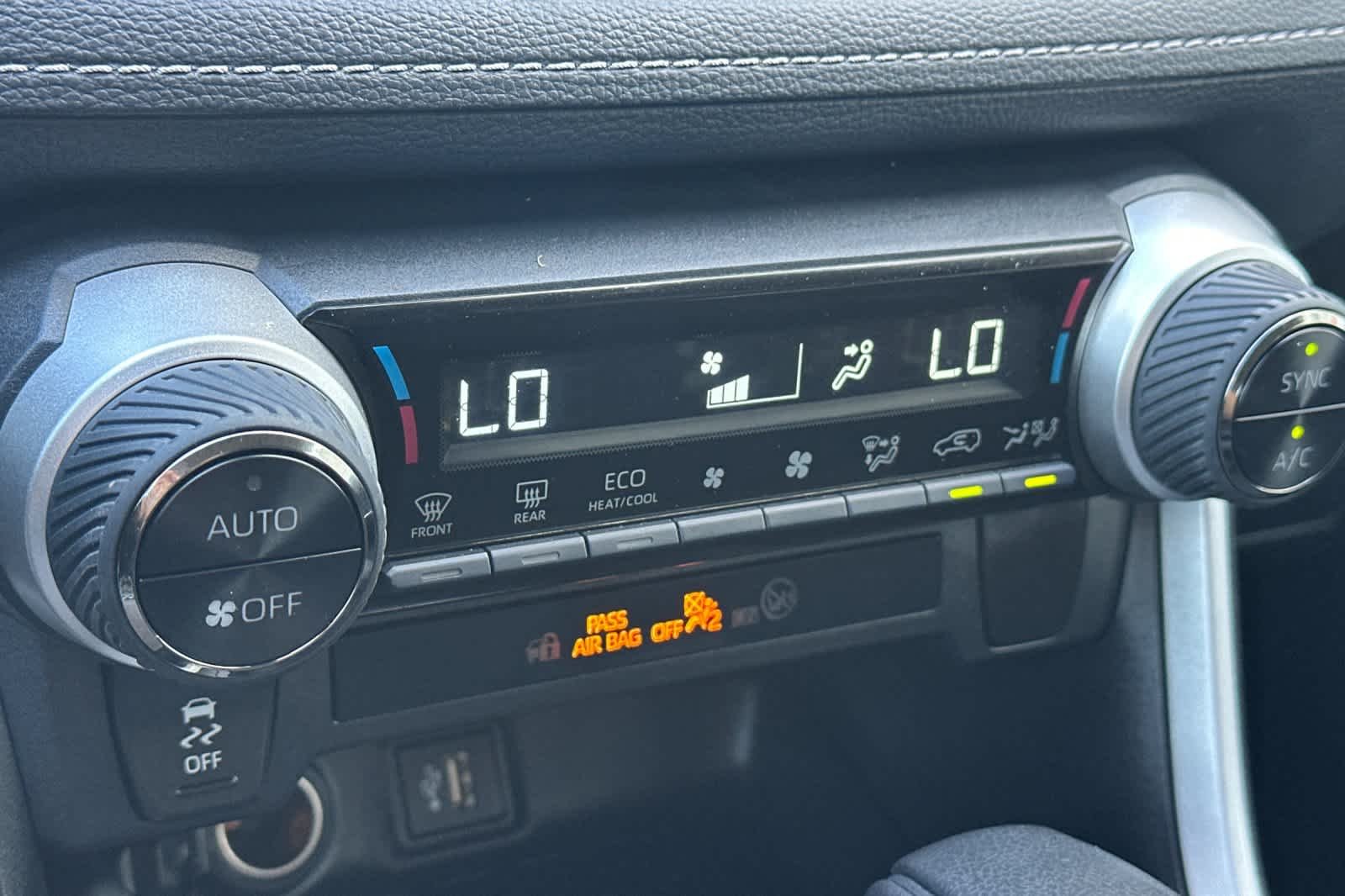 2025 Toyota RAV4 LE - Photo 19