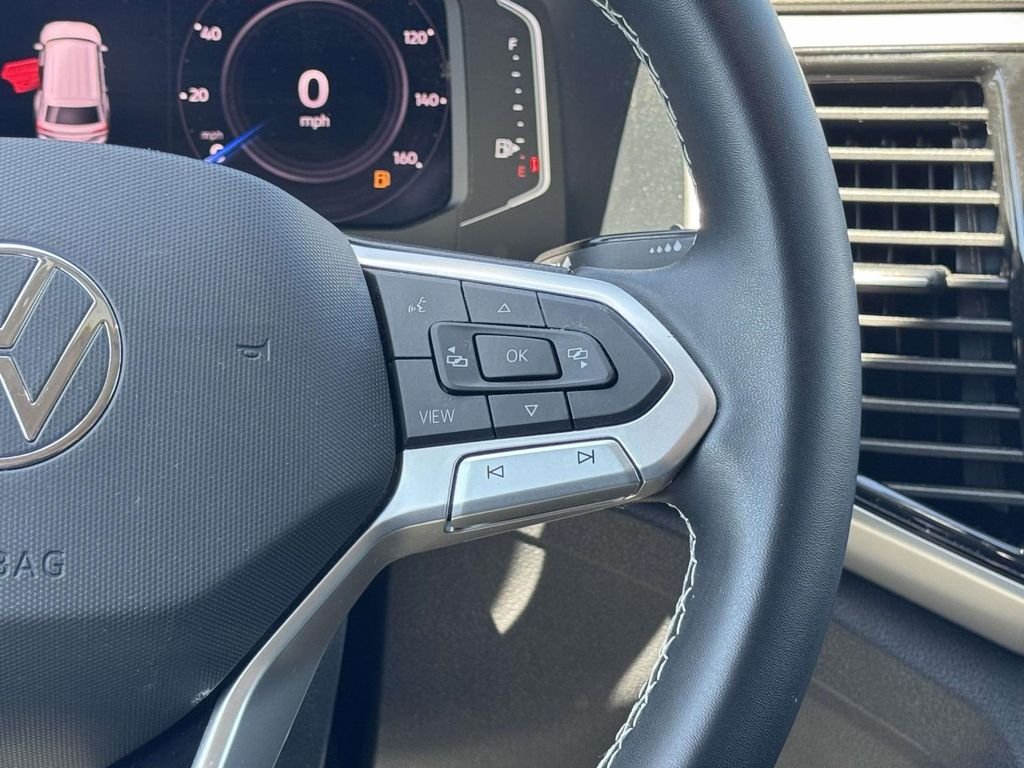 2023 Volkswagen Atlas SE w/Tech - Photo 22