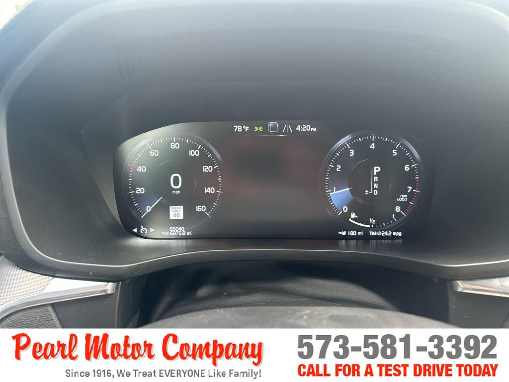 2021 Volvo XC60 R-Design - Photo 12