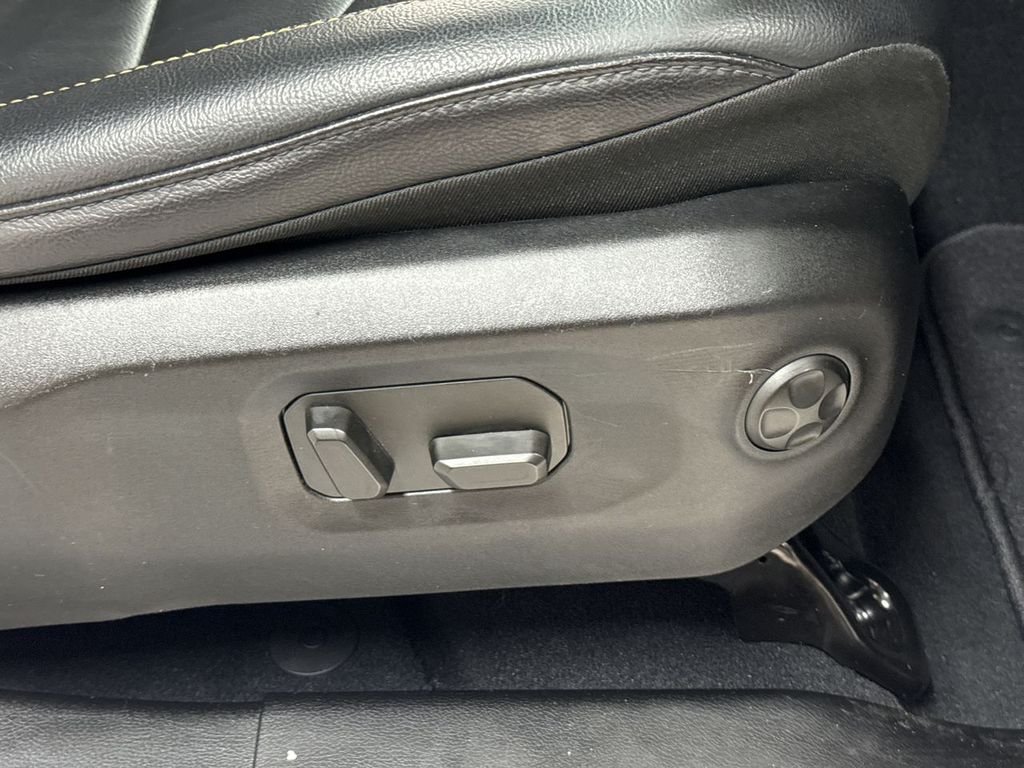 Used 2024 Bright White Clearcoat Jeep Sahara image 19