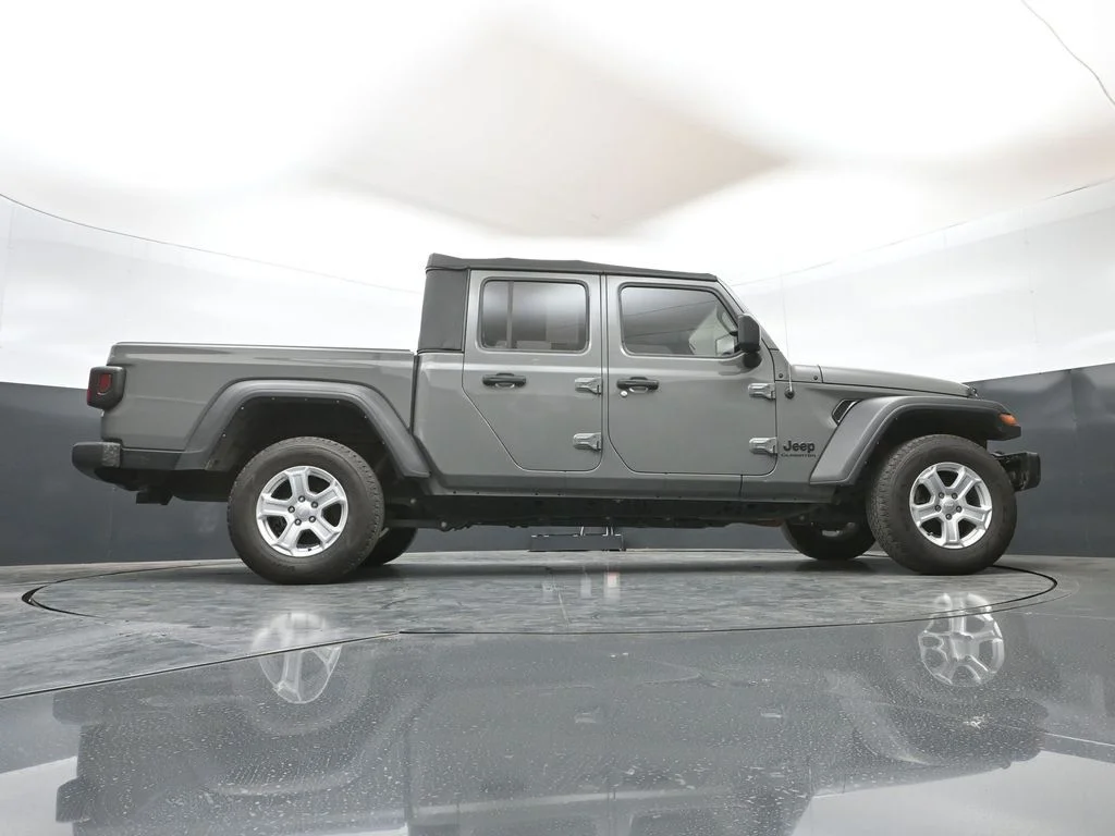 2021 Jeep Gladiator Sport - Photo 46