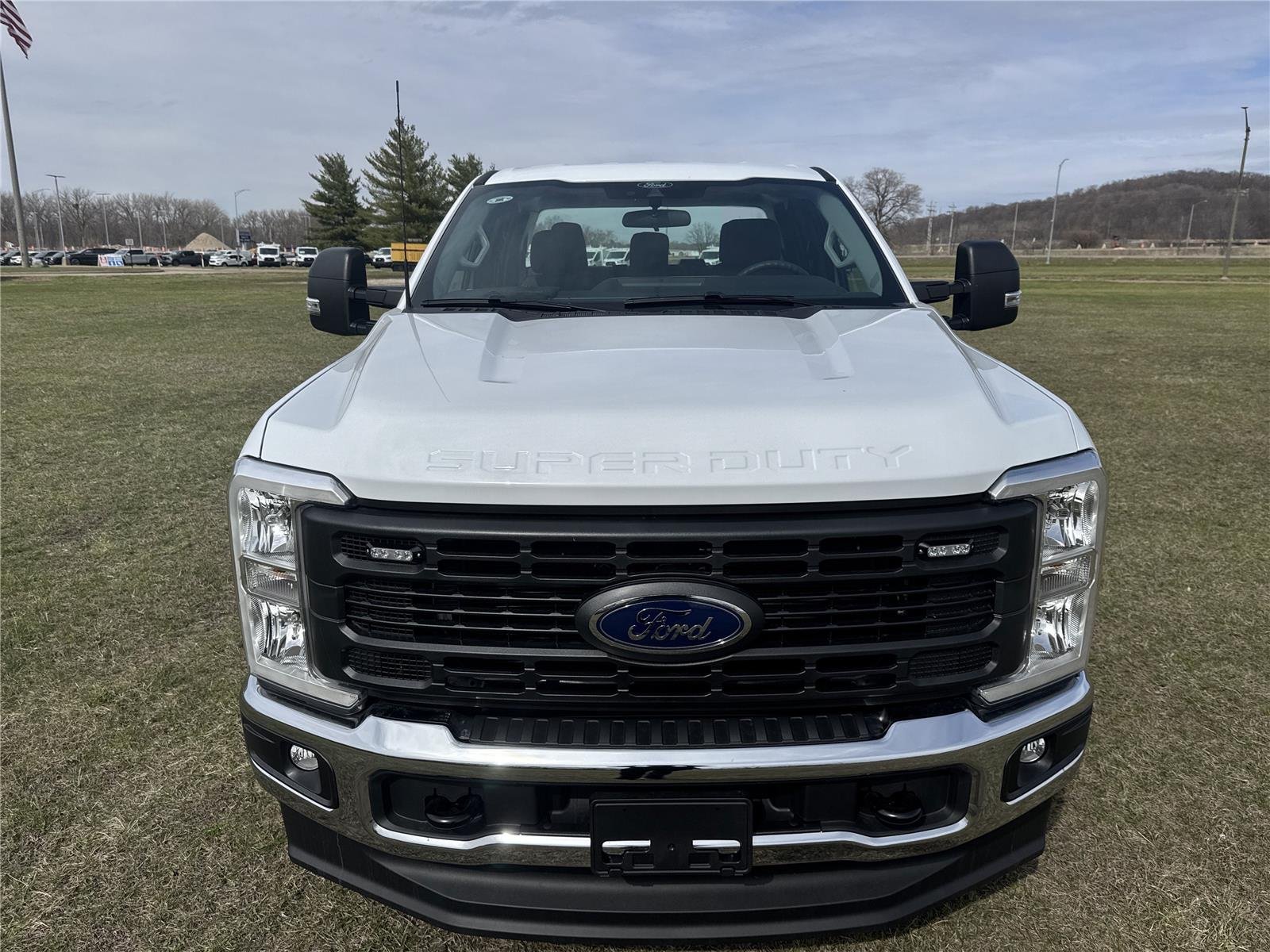 New 2026 Oxford White Ford F-350® XL image 30