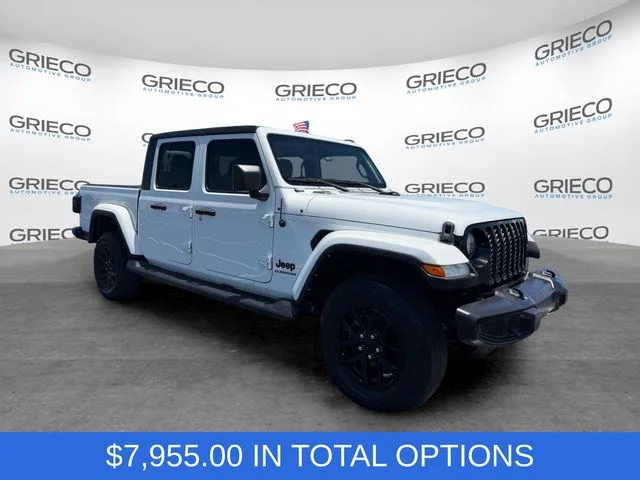 Used 2022 White Jeep Altitude image 1