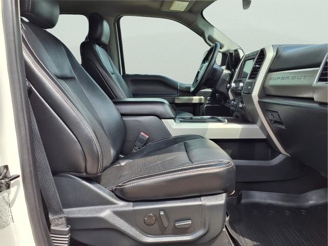 Used 2020 White Ford Lariat image 13