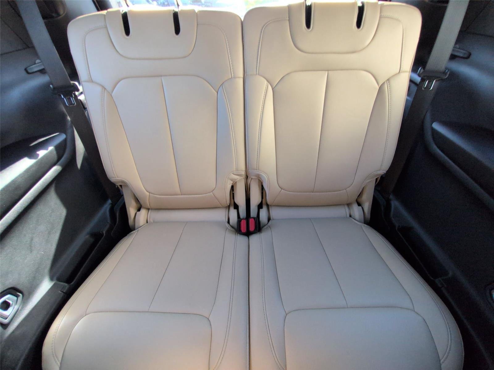 Used 2025 Bright White Clearcoat Jeep Limited image 34