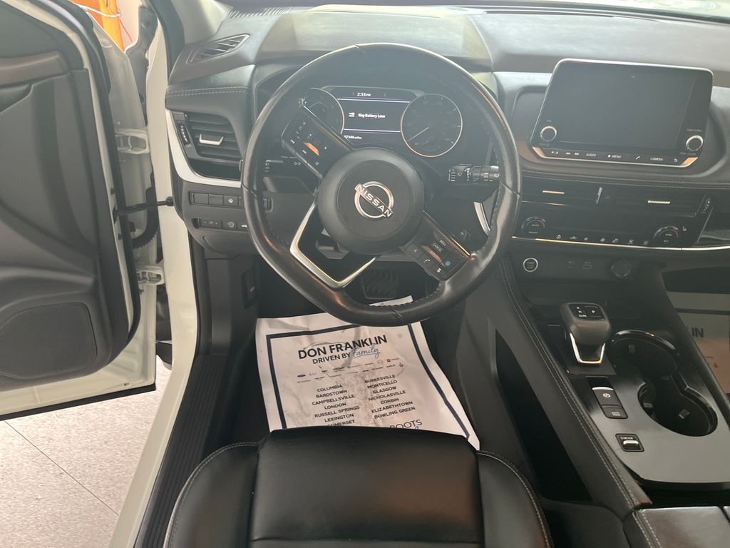 Used 2023 White Nissan SL image 15