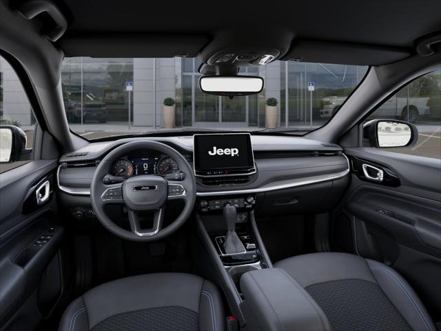 New 2026 Bright White Clear-Coat Exterior Paint Jeep Latitude image 40