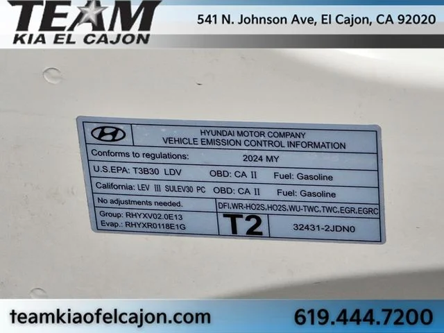 Used 2024 White Hyundai Limited image 39