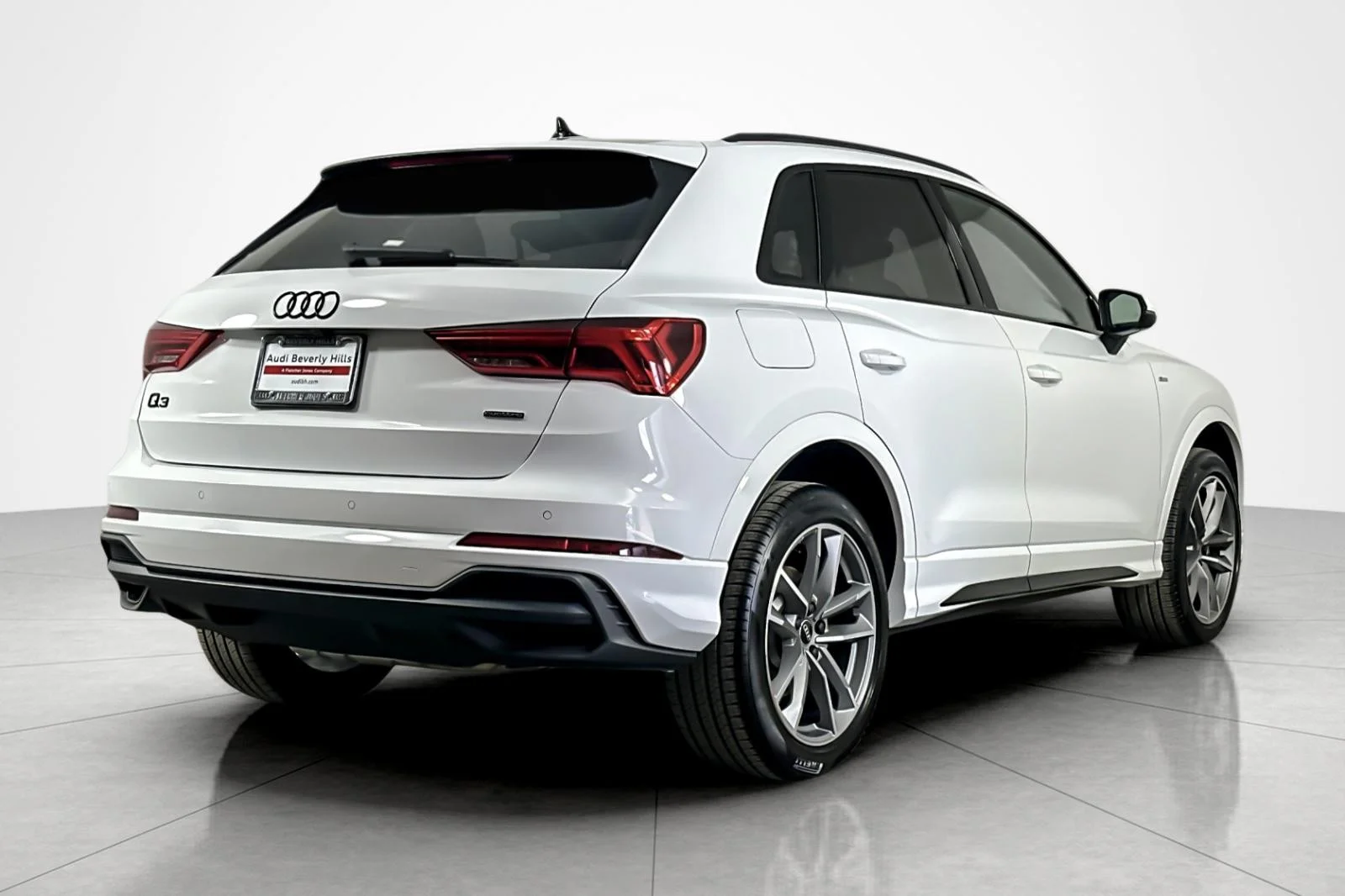Used 2025 Arkona White Audi S line Premium 45 TFSI quattro image 5