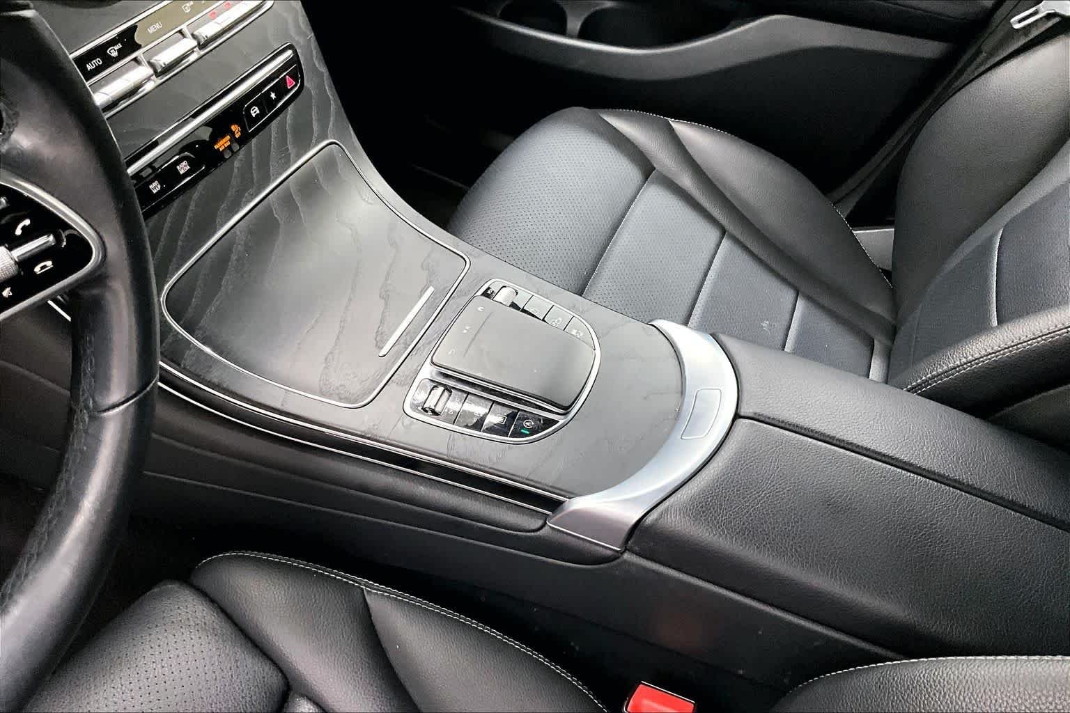 Used 2022 Black Mercedes-Benz GLC 300 image 16