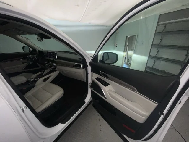 Used 2021 White Kia EX image 26
